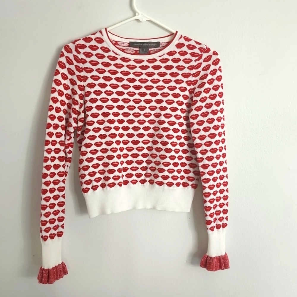French Connection Lips cropped sweater 💋